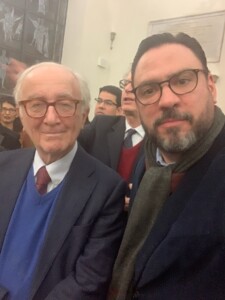 Diplomado en Derecho Constitucional en la Universidad de Pisa Italia con el Dr. Luigi
Ferrajoli Diplomado en Derecho Constitucional en la Universidad de Pisa Italia con el Dr. Luigi Ferrajoli